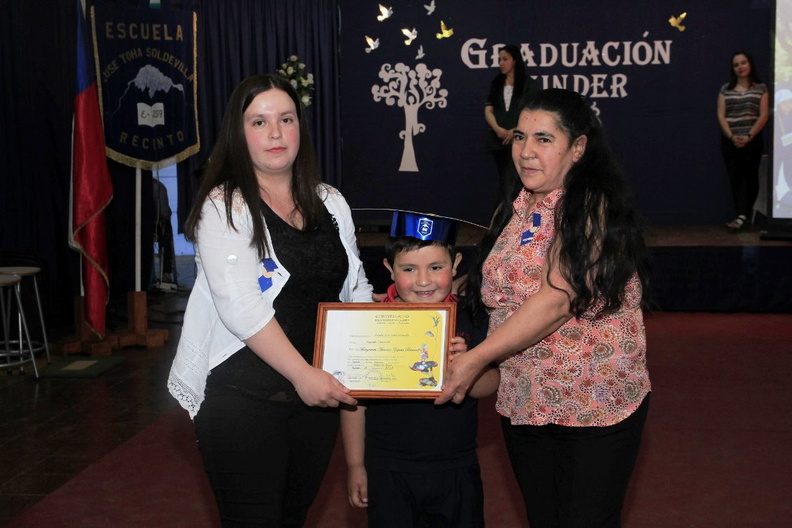 Graduación de alumnos de Kinder fue realizada en la Escuela José Toha Soldevilla 18-12-2018 (58)