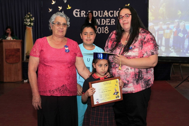 Graduación de alumnos de Kinder fue realizada en la Escuela José Toha Soldevilla 18-12-2018 (63)