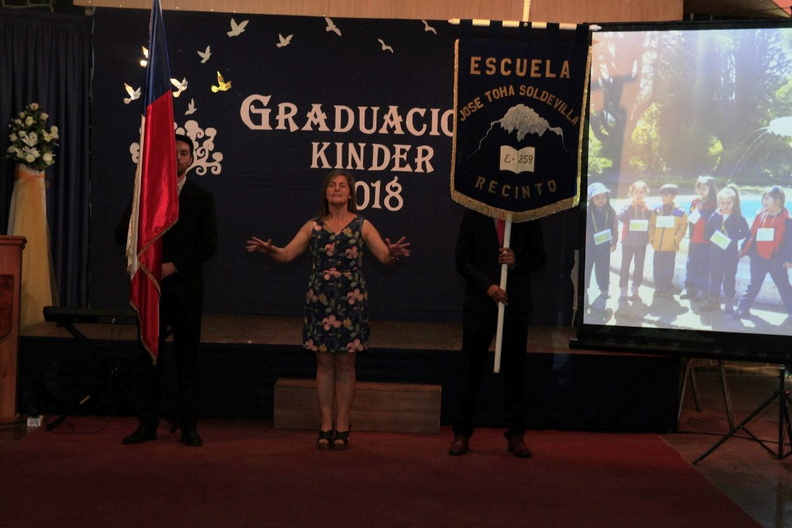 Graduación de alumnos de Kinder fue realizada en la Escuela José Toha Soldevilla 18-12-2018 (65)