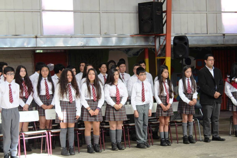 Licenciatura de 8° Básico de la Escuela Puerta de la Cordillera 19-12-2018 (19).jpg