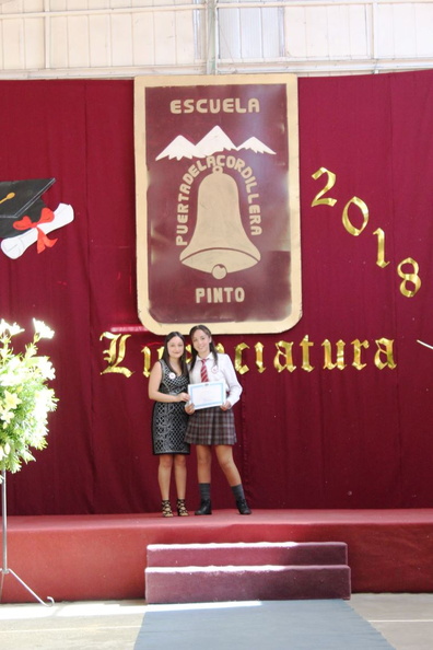 Licenciatura de 8° Básico de la Escuela Puerta de la Cordillera 19-12-2018 (26).jpg