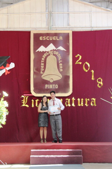 Licenciatura de 8° Básico de la Escuela Puerta de la Cordillera 19-12-2018 (27).jpg