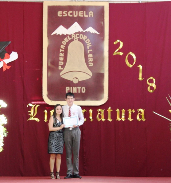 Licenciatura de 8° Básico de la Escuela Puerta de la Cordillera 19-12-2018 (29).jpg