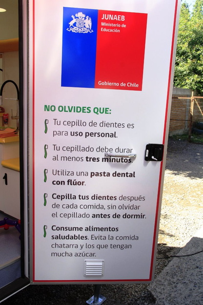 Inauguración de clínica dental móvil fue realizada en la Escuela Puerta de la Cordillera 20-12-2018 (9).jpg