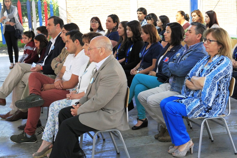 Inauguración de clínica dental móvil fue realizada en la Escuela Puerta de la Cordillera 20-12-2018 (14)