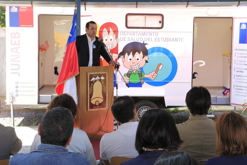 Inauguración de clínica dental móvil fue realizada en la Escuela Puerta de la Cordillera 20-12-2018 (16)
