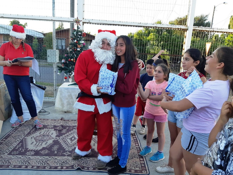 Entrega de Juguetes de Navidad fue realizada en la Villa Padre Hurtado y en la Villa Manuel Rodríguez 21-12-2018 (54)