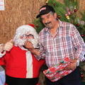 Entrega de regalos de navidad fue realizada en varios sectores de Pinto 22-12-2018 (151)