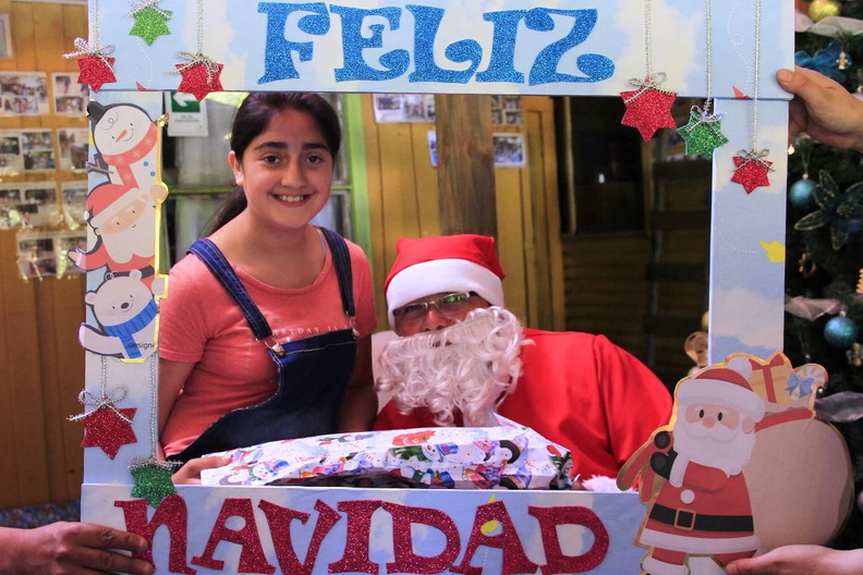 Entrega de regalos de navidad fue realizada en varios sectores de Pinto 22-12-2018 (84)