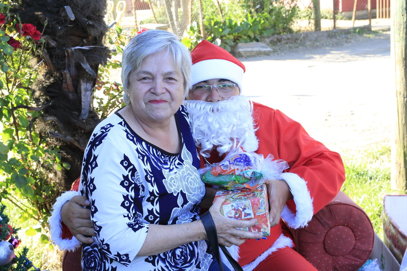 Última entrega de regalos del viejito pascuero en Pinto 24-12-2018 (232)