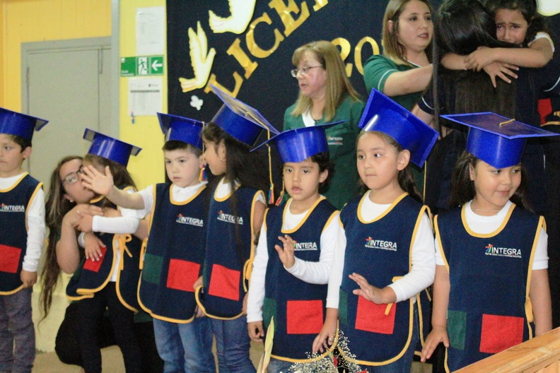 Licenciatura de egreso medio mayor fue realizada en el jardín infantil Petetin 09-01-2019 (4).jpg