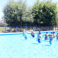 Clases de natación para niños de 7 a 11 años