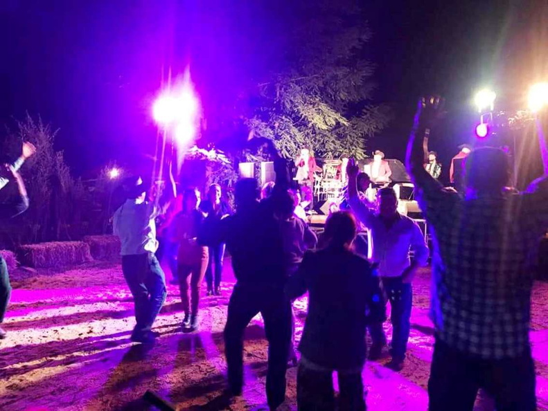 Gran bingo bailable organizado por la junta de vecinos del sector Pedernales 29-01-2019 (3)
