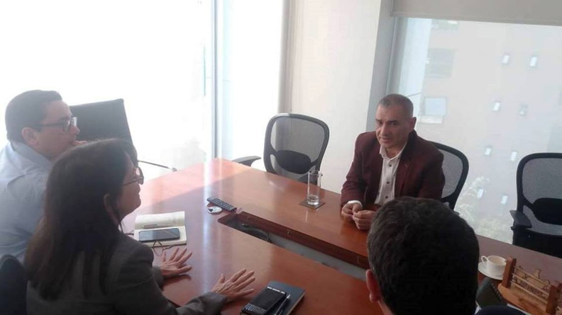 Alcalde de Pinto viajó a la ciudad de Santiago para realizar diferentes gestiones para la comuna de Pinto 30-01-2019 (1)