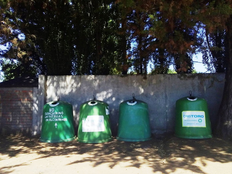 Campanas de reciclaje de vidrio fueron trasladadas al Estadio Municipal de Pinto 01-02-2019 (2)