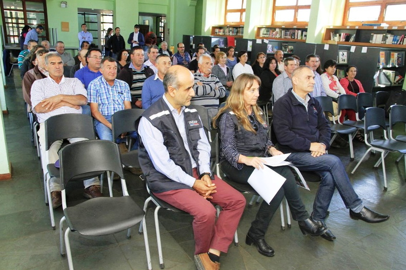 Entrega de Incentivos Praderas Suplementarias y Forraje para 51 agricultores de Pinto 05-04-2019 (33).jpg