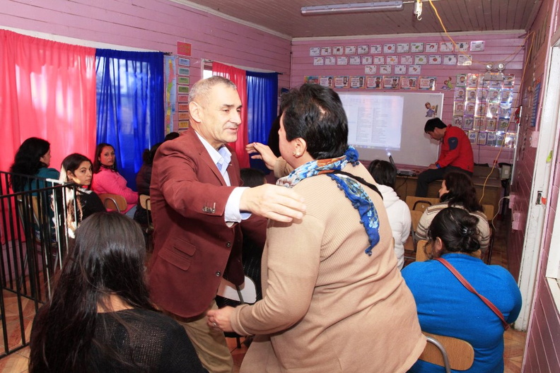 Alcalde Manuel Guzmán presentó proyectos para la Escuela Héctor Manuel Arias Cortes del Ciruelito 12-04-2019 (1).jpg