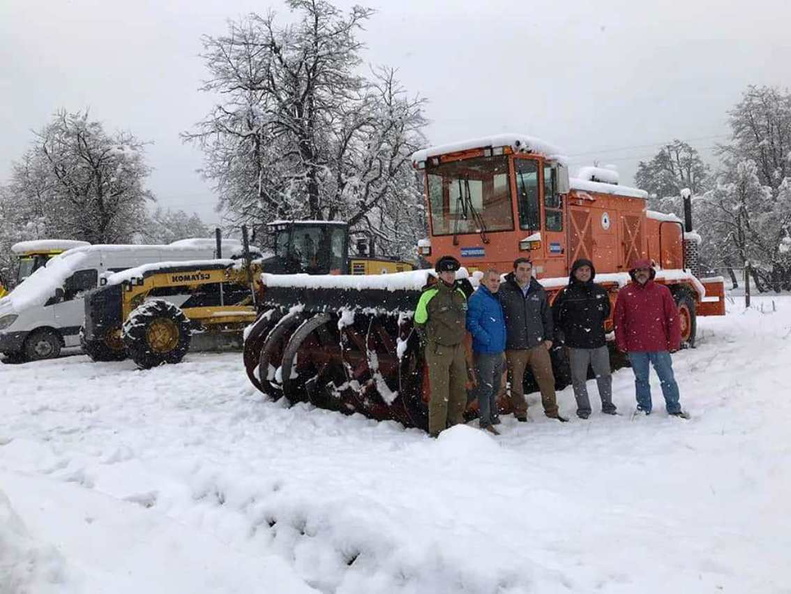 Autoridades evaluaron caminos para realizar el despeje de nieve 14-06-2019 (2)