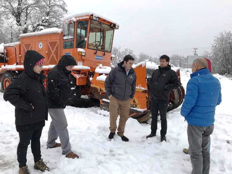 Autoridades evaluaron caminos para realizar el despeje de nieve 14-06-2019 (4)