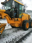 Maquinaria municipal realizó despeje de la Ruta N-55 sector Las Trancas producto del exceso de nieve caída 24-06-2019 (3)