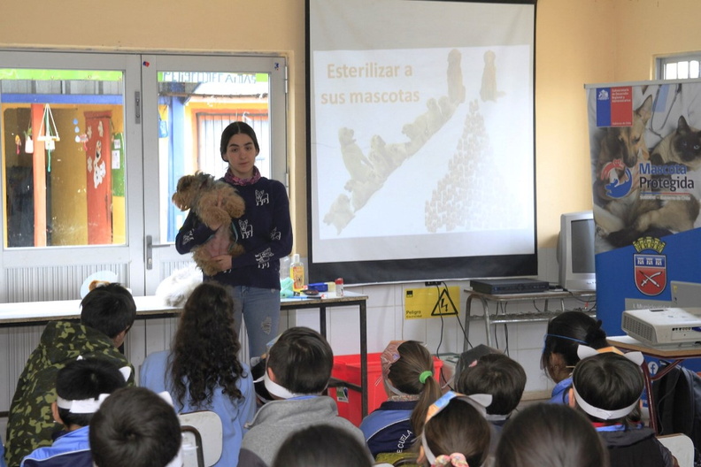 Charla sobre Tenencia Responsable de Mascotas fue realizada en la Escuela Juan Jorge 21-08-2019 (8).jpg