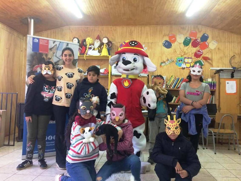 Charla sobre Tenencia Responsable de Mascotas fue realizada en la escuela Nido de Golondrina del Chacay 23-08-2019 (8).jpg