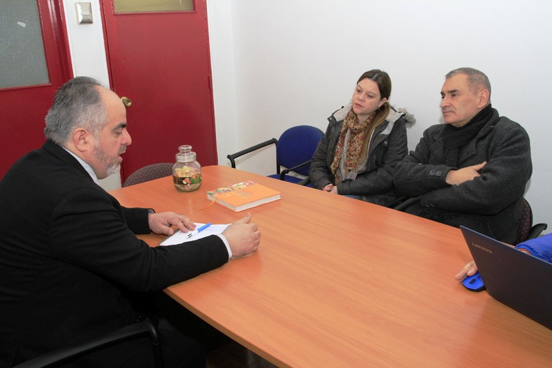 Director Regional del SERVIU Ñuble se reunió con el Alcalde Manuel Guzmán 27-08-2019 (1).jpg