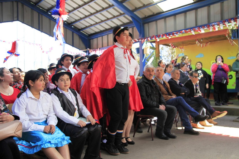 Escuela Juan Jorge de El Rosal exhibió sus dotes artísticos en homenaje a las Fiestas Patrias 13-09-2019 (10).jpg