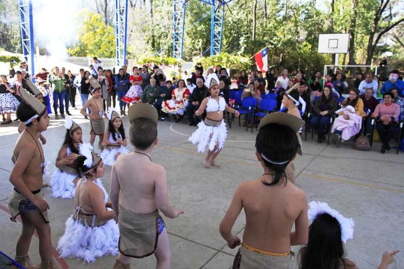 Escuela Javier Jarpa Sotomayor de Los Lleuques celebró Fiestas Patrias 14-09-2019 (10).jpg