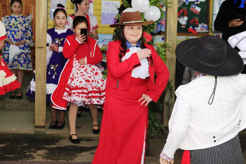 Escuela nido de golondrinas celebraron Fiestas Patrias y su Aniversario N°47 16-09-2019 (3).jpg