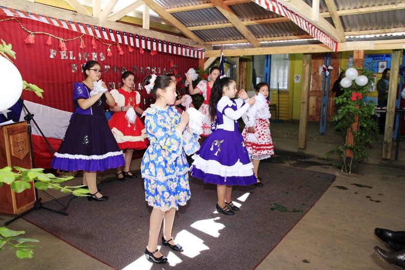 Escuela nido de golondrinas celebraron Fiestas Patrias y su Aniversario N°47 16-09-2019 (43).jpg