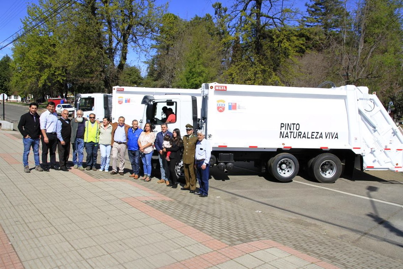 Pinto recibió la entrega de dos nuevos camiones recolectores de basura de alta tecnología 23-09-2019 (6)