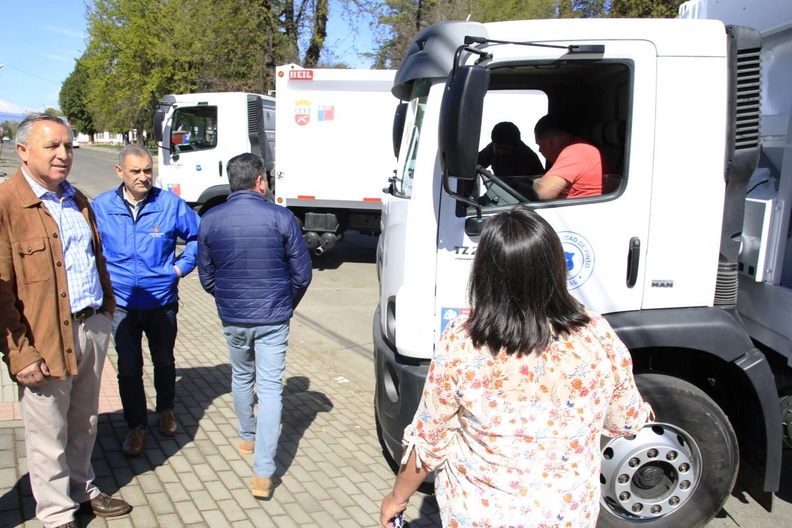 Pinto recibió la entrega de dos nuevos camiones recolectores de basura de alta tecnología 23-09-2019 (7)