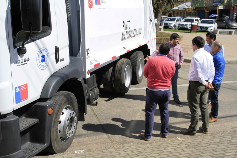 Pinto recibió la entrega de dos nuevos camiones recolectores de basura de alta tecnología 23-09-2019 (15)