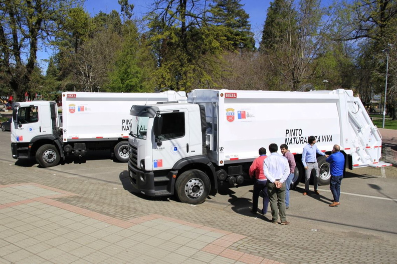 Pinto recibió la entrega de dos nuevos camiones recolectores de basura de alta tecnología 23-09-2019 (16).jpg