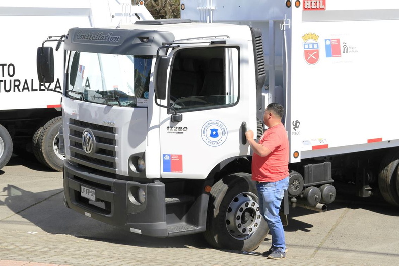Pinto recibió la entrega de dos nuevos camiones recolectores de basura de alta tecnología 23-09-2019 (18).jpg