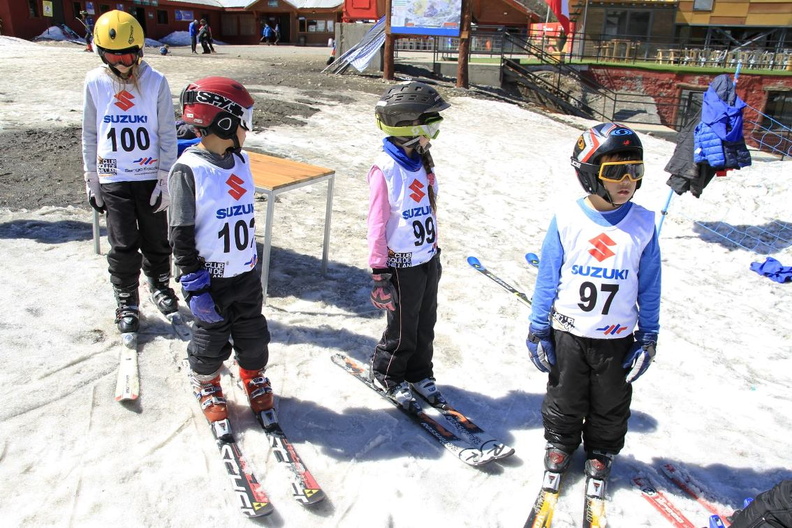 Finaliza escuela de Ski Municipal para niños y niñas de la comuna 26-09-2019 (2).jpg