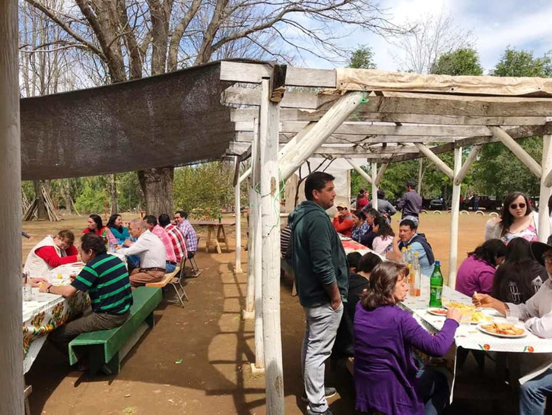 Escuela El Rodeo realizó la típica venta de pescado frito 15-10-2019 (3)