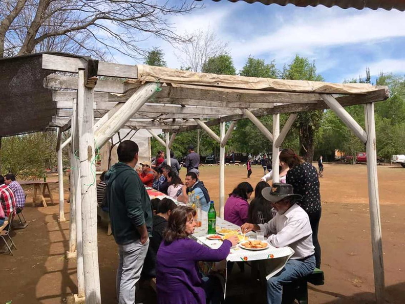 Escuela El Rodeo realizó la típica venta de pescado frito 15-10-2019 (5).jpg
