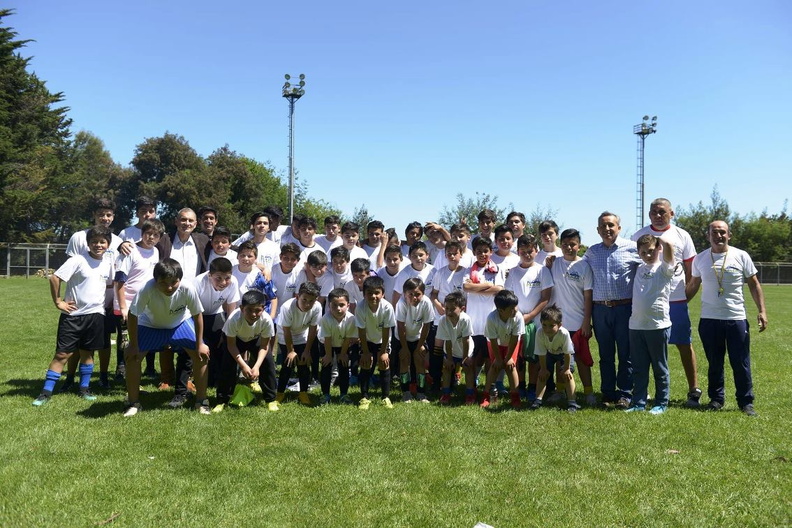 Implementación deportiva a la escuela de fútbol de Pinto 11-11-2019 (19)