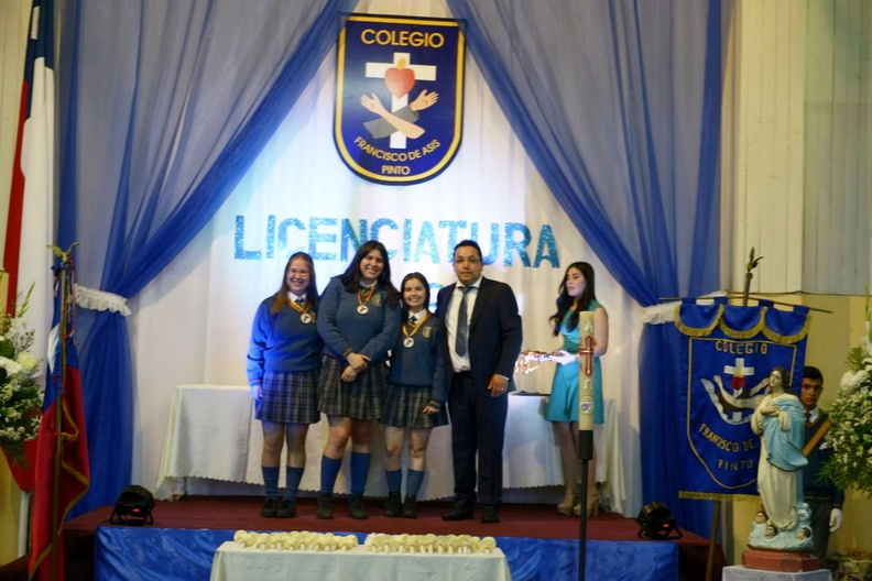 Licenciatura de cuartos medios del colegio Francisco de Asís 19-11-2019 (17)