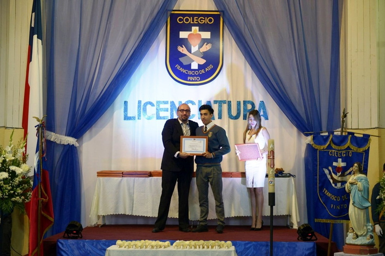 Licenciatura de cuartos medios del colegio Francisco de Asís 19-11-2019 (25).jpg