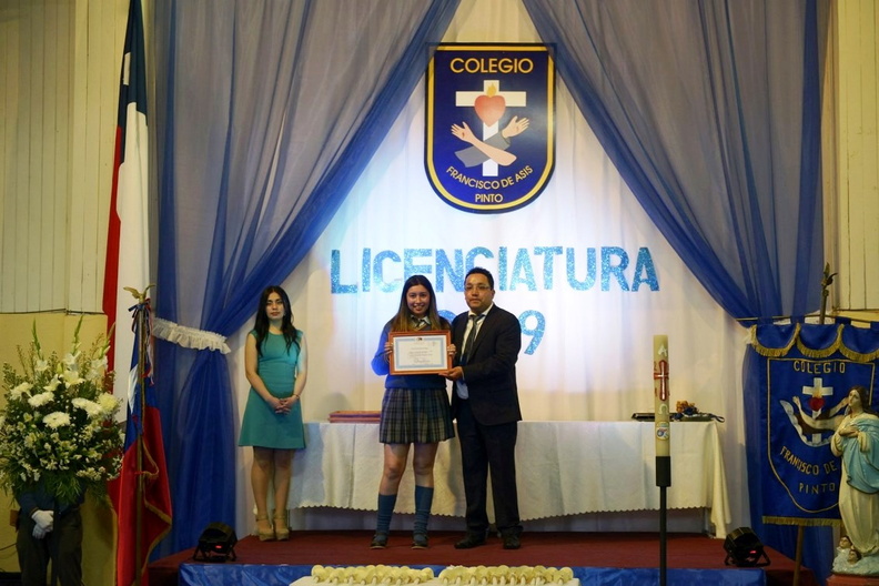 Licenciatura de cuartos medios del colegio Francisco de Asís 19-11-2019 (27).jpg
