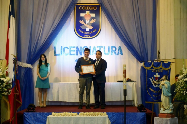 Licenciatura de cuartos medios del colegio Francisco de Asís 19-11-2019 (129).jpg