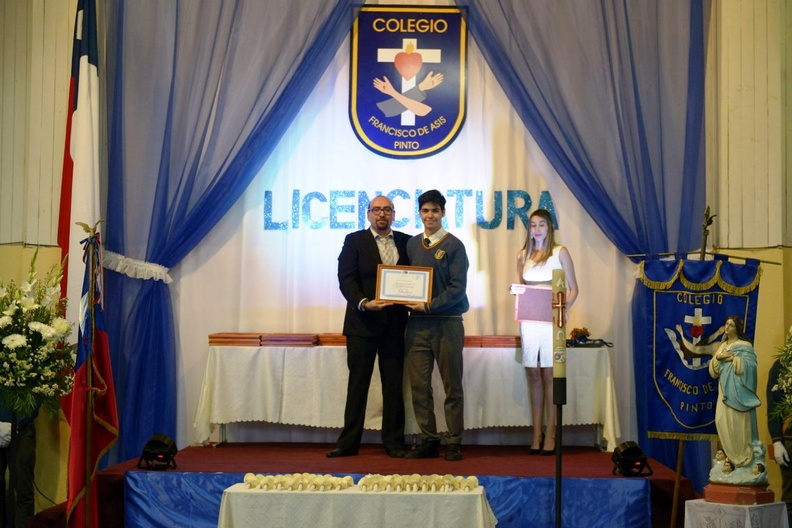 Licenciatura de cuartos medios del colegio Francisco de Asís 19-11-2019 (149).jpg