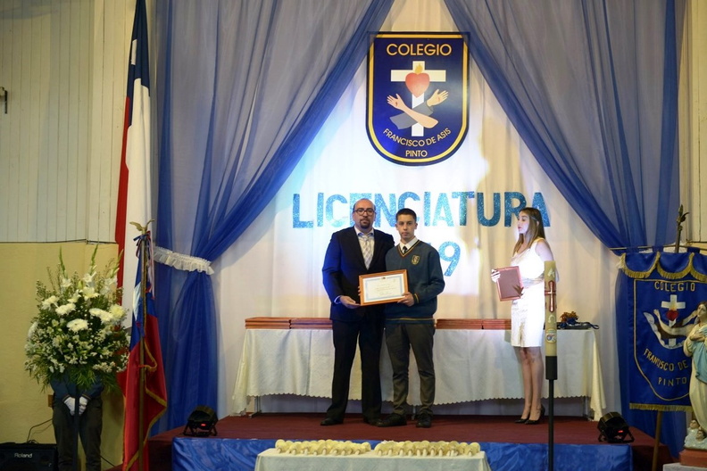 Licenciatura de cuartos medios del colegio Francisco de Asís 19-11-2019 (161).jpg