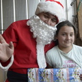 Viejito Pascuero continúa entrega de regalos en Pinto 18-12-2019 (5)