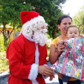 Viejito Pascuero continúa entrega de regalos en Pinto 18-12-2019 (164)