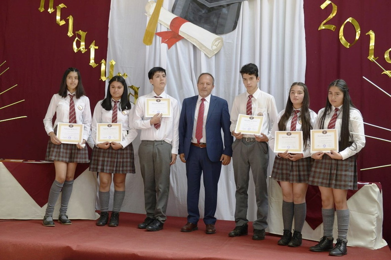 Licenciatura de 8° Básico de la Escuela Puerta de la Cordillera 18-12-2019 (11)