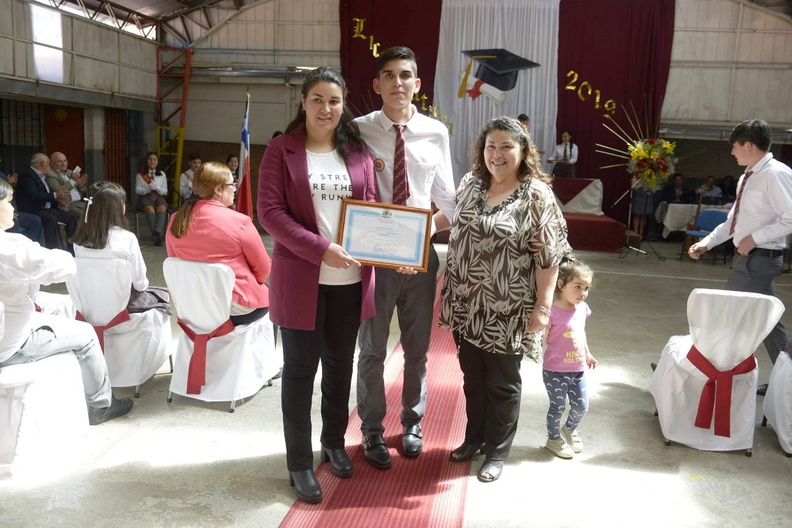 Licenciatura de 8° Básico de la Escuela Puerta de la Cordillera 18-12-2019 (14)